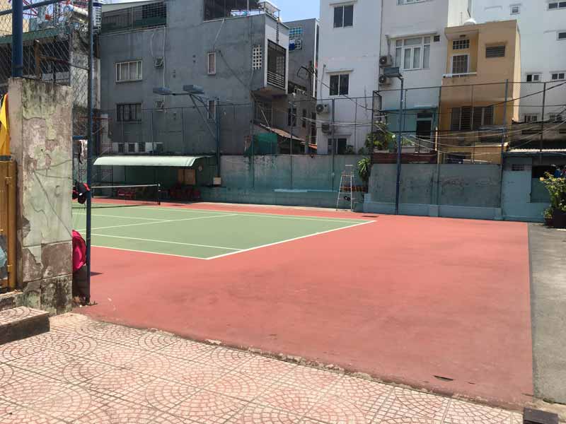 ホーチミン日本人サークルのテニスコート