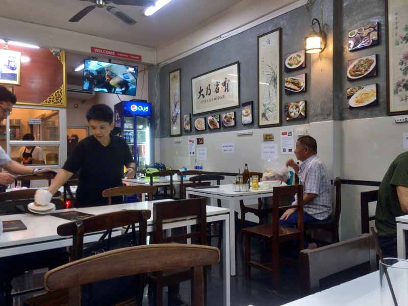 バンコク激安中華料理のお店