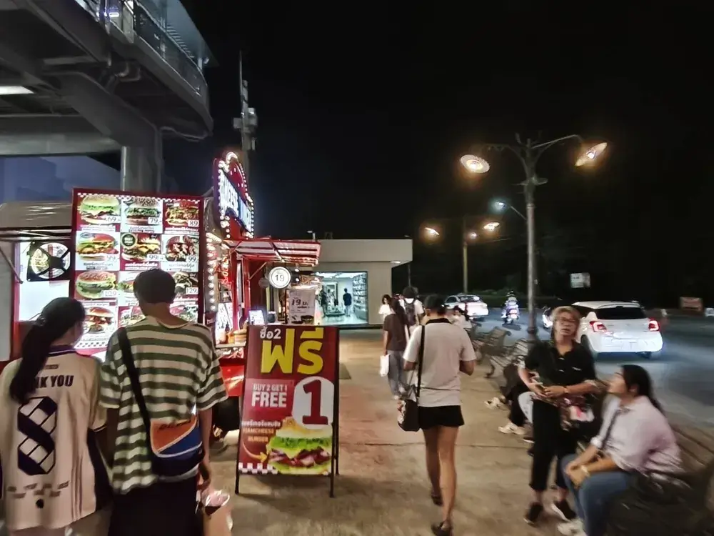 シーナカリンナイトマーケット