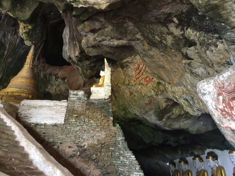 洞窟寺院