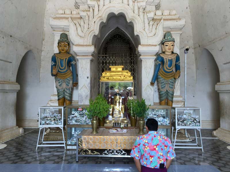 タビニュ寺院