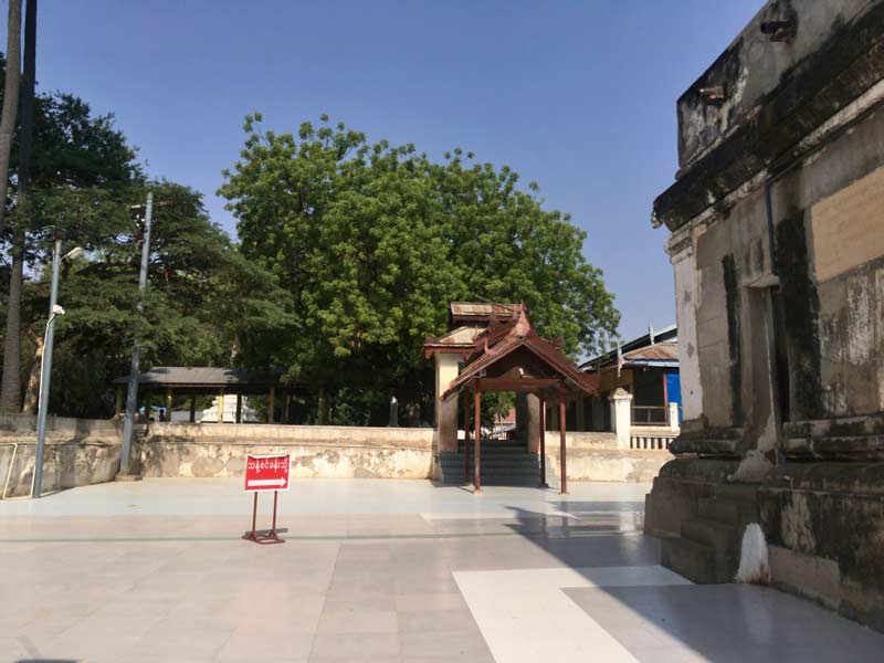 マヌーハ寺院