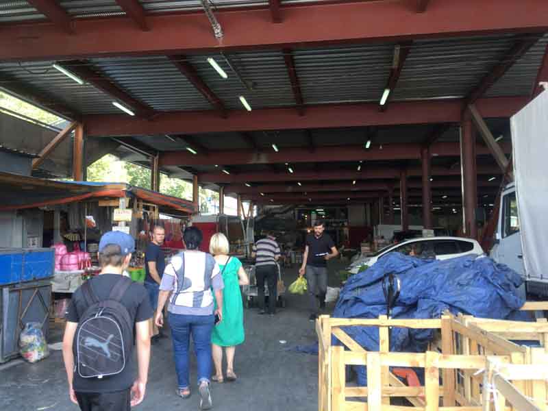 トビリシの中央市場