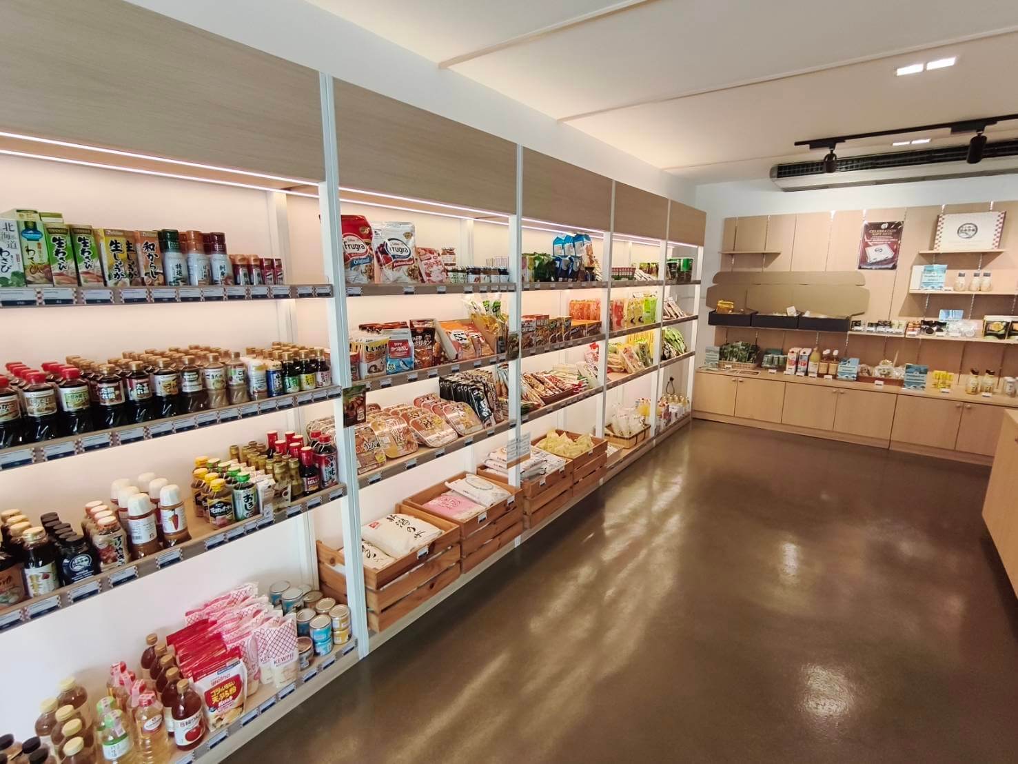 トンロー日本市場