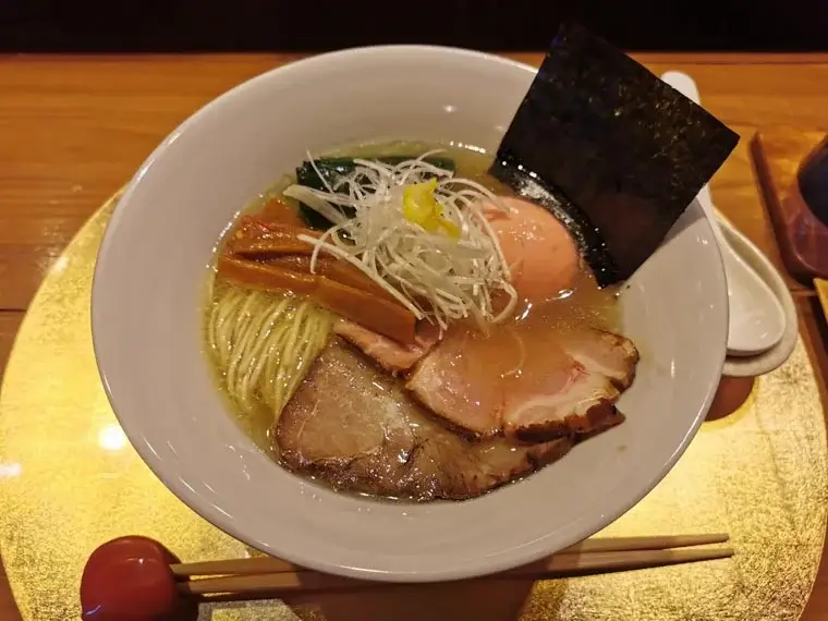 69麺の潮ラーメン