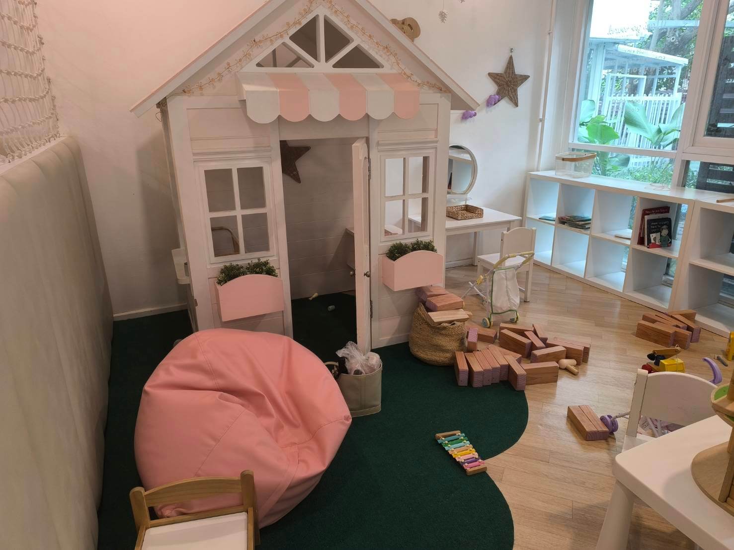 Mari go round Premium Kids Cafe