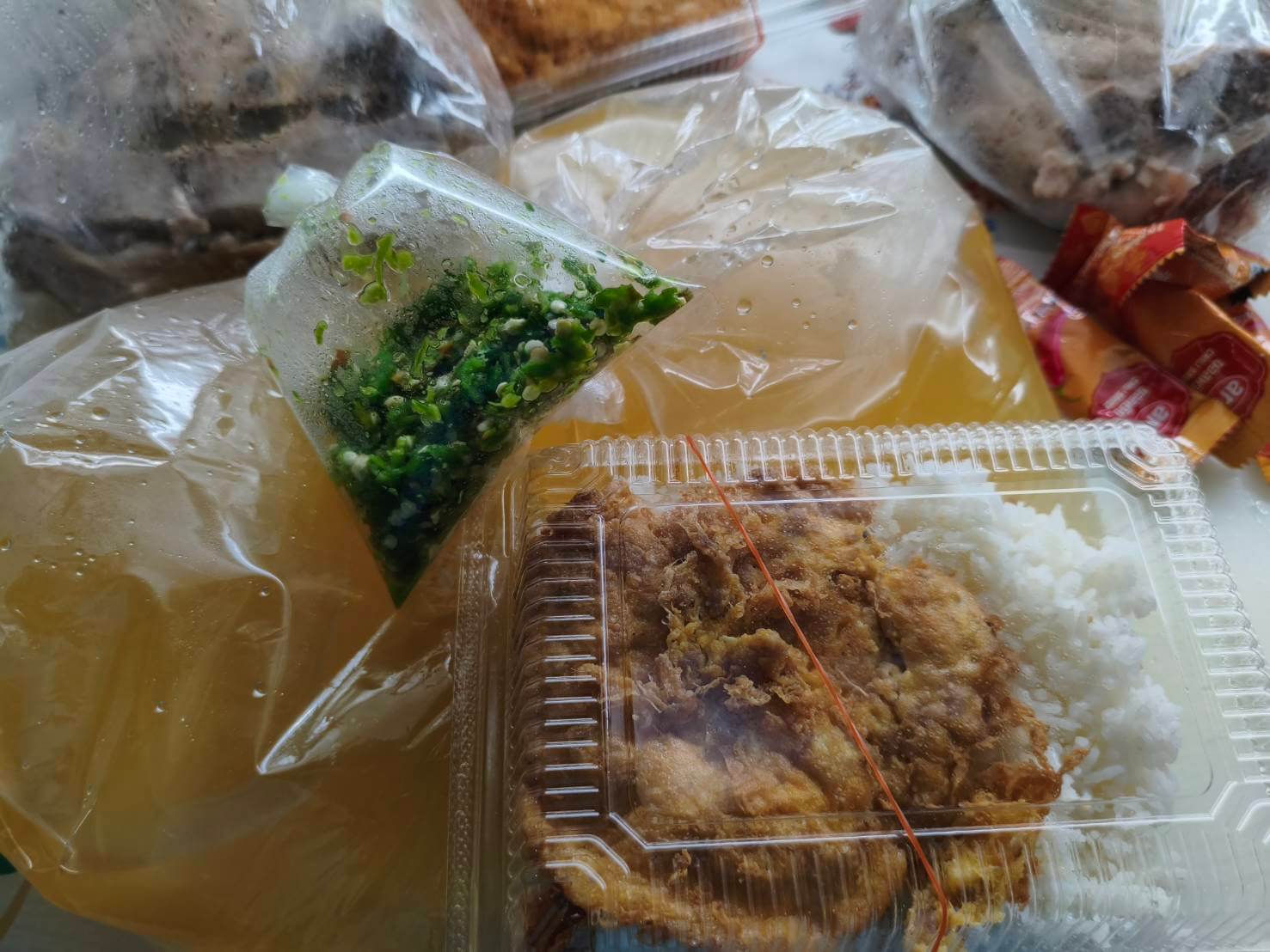 ひき肉たまごご飯