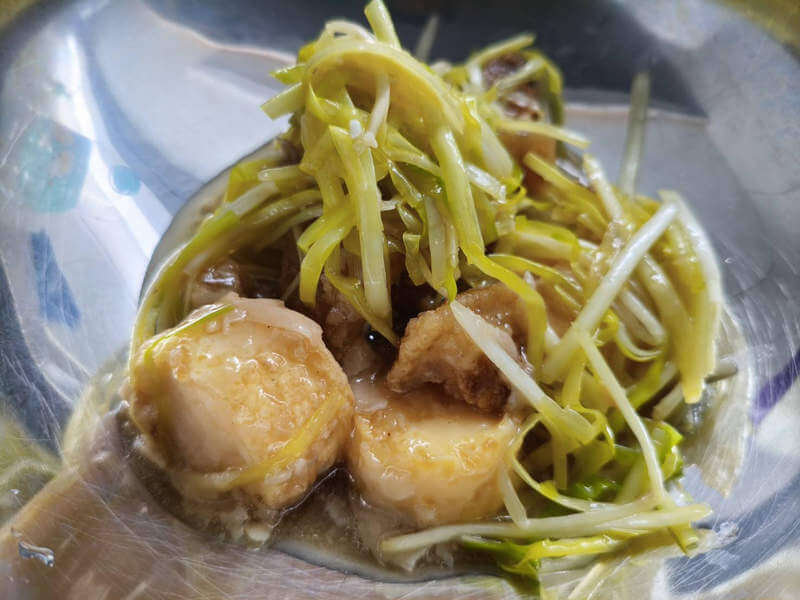 黄ニラの炒め物