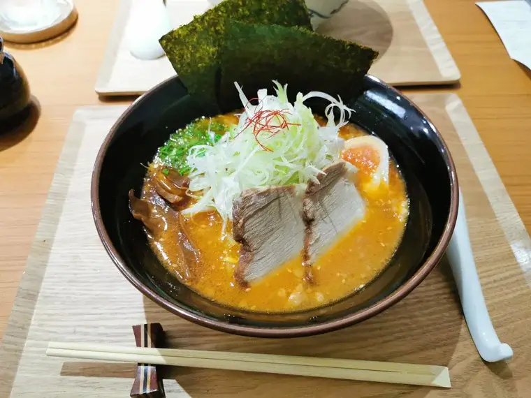 麺屋NARUTOの味噌ラーメン