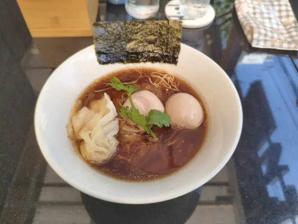 の醤油ラーメン