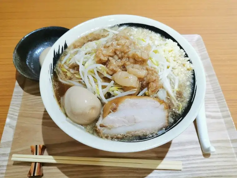 麺屋NARUTOの二郎ラーメン
