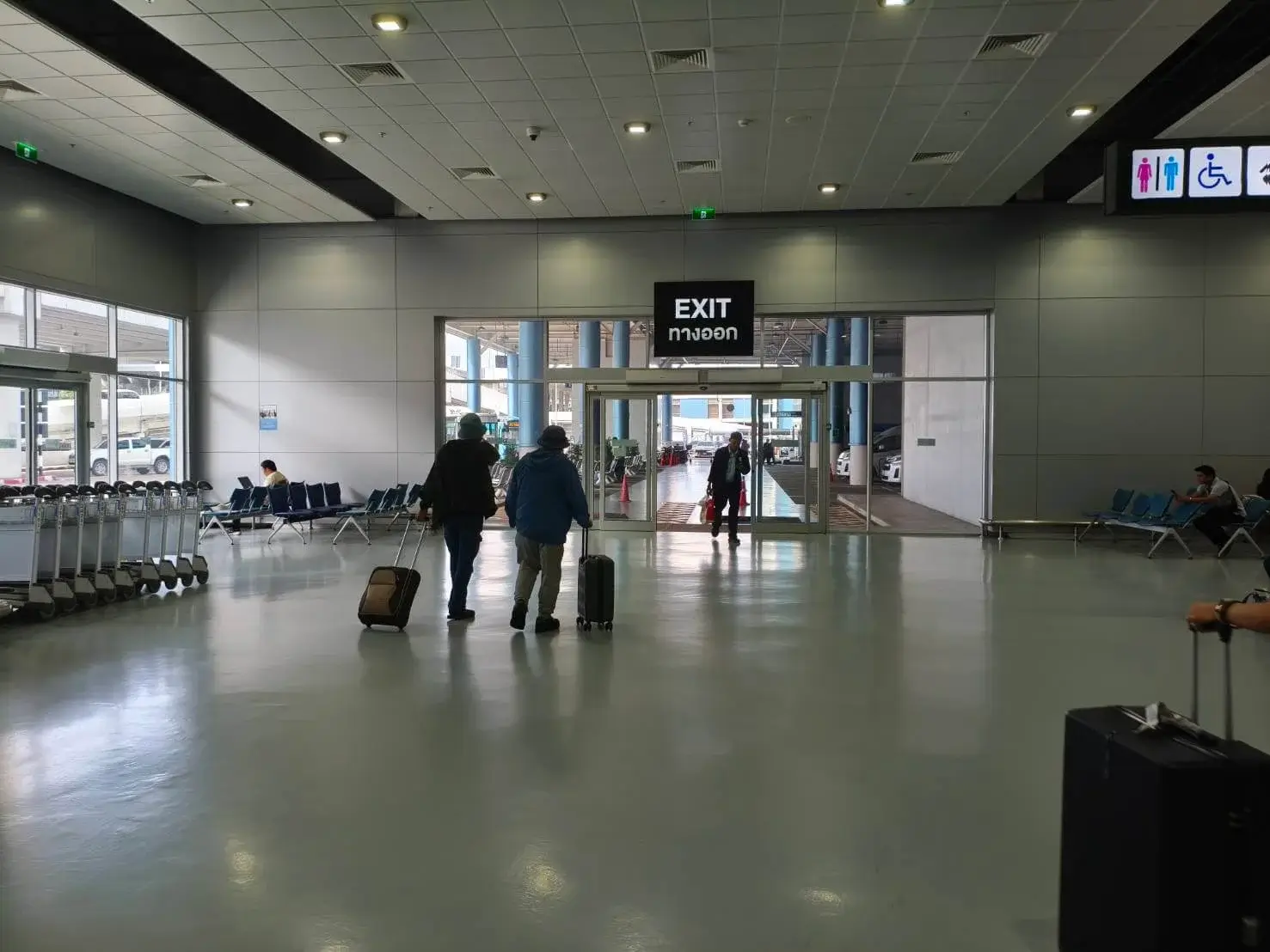 ドンムアン空港出口