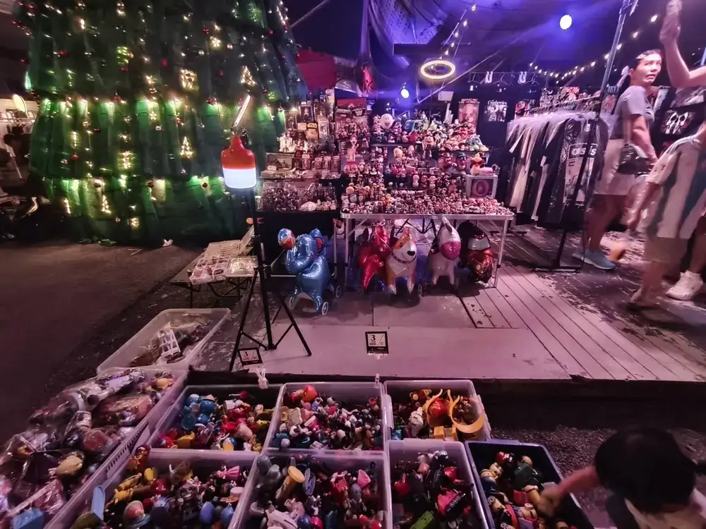 チャンチューイマーケットの雑貨屋さん