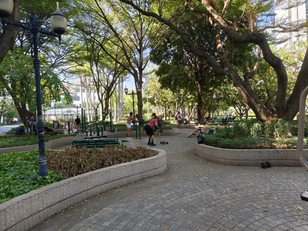 ベンチャシリ公園の筋トレエリア