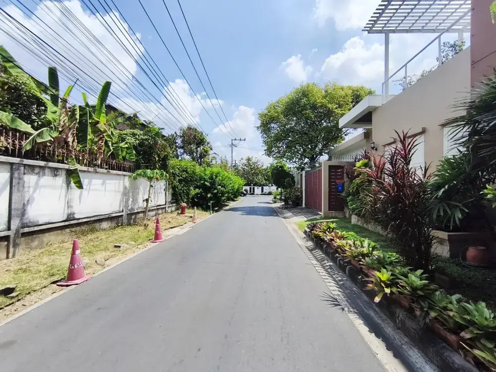 エカマイの隠れ家スペシャリティカフェ「Coffeas」への道