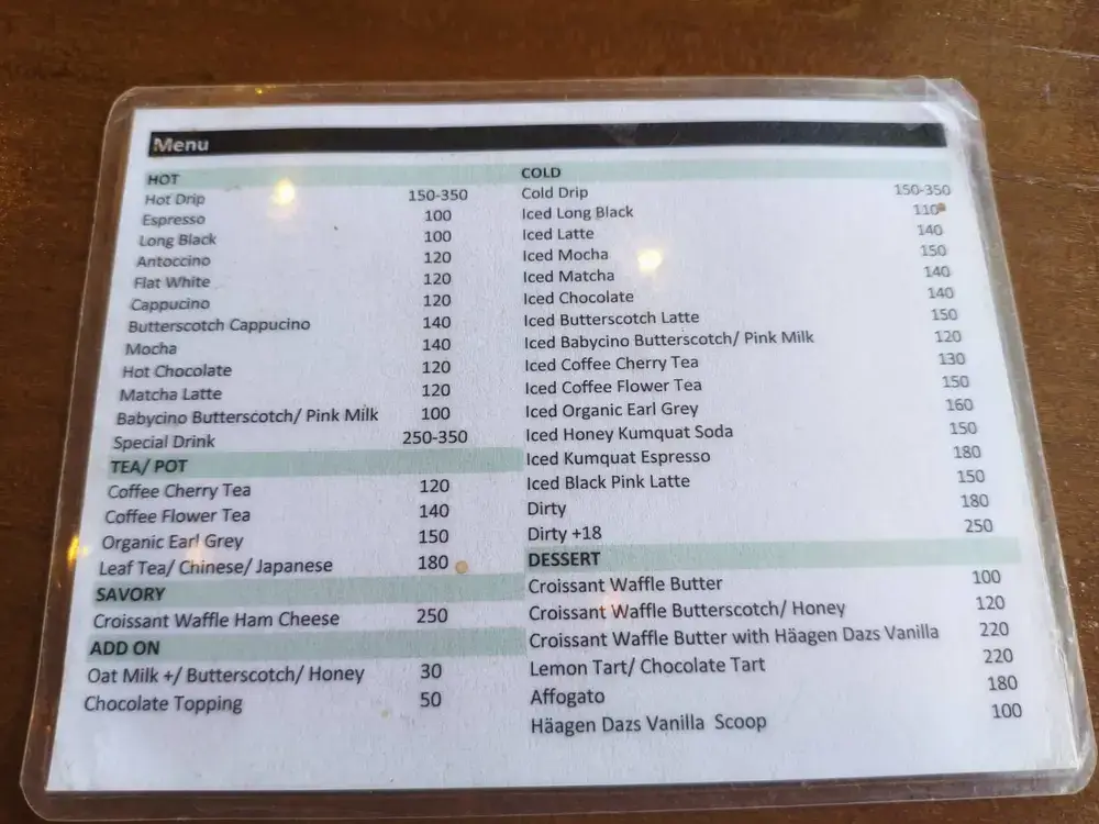 エカマイの隠れ家スペシャリティカフェ「Coffeas」のメニュー