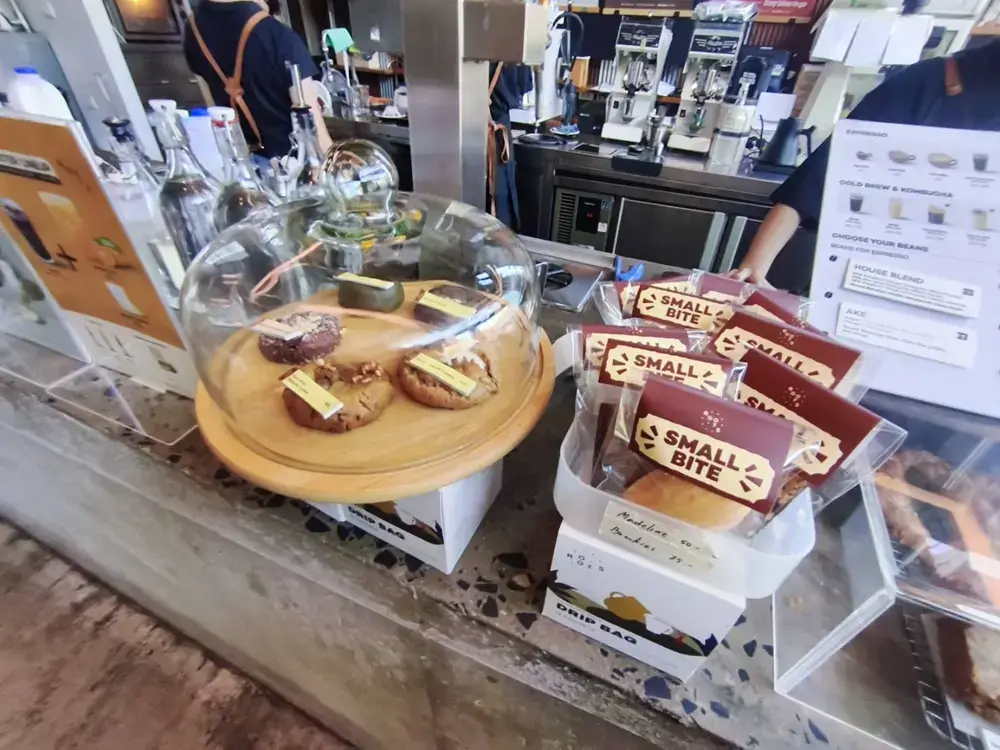 Roots at the COMMONSの軽食