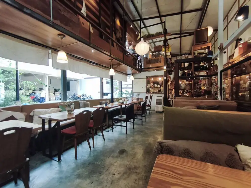 【バンコク・ソイ39】(un)FASHION District S39の店内