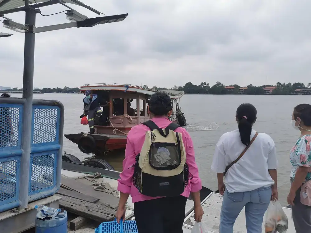 バーンカチャオへの船