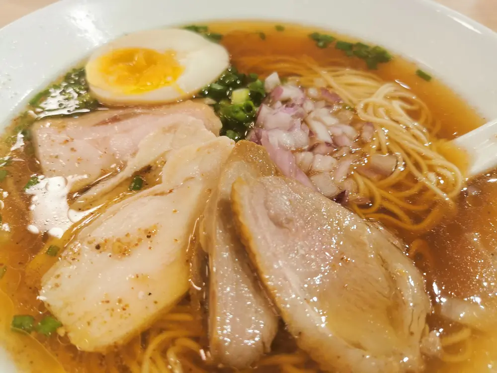 Hachicken Ramenターミナル21店　醤油ラーメン