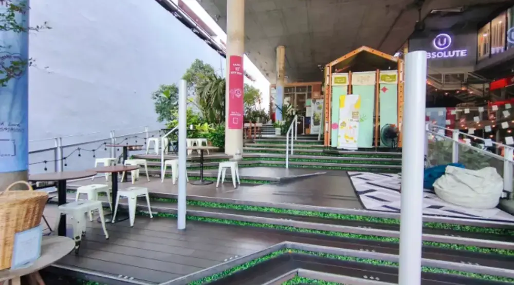 THE COMMONSにあるコーヒーの美味しいRoots at the COMMONS