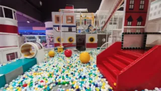 インペリアルワールドサムローンのPLAYLAND KIDZ