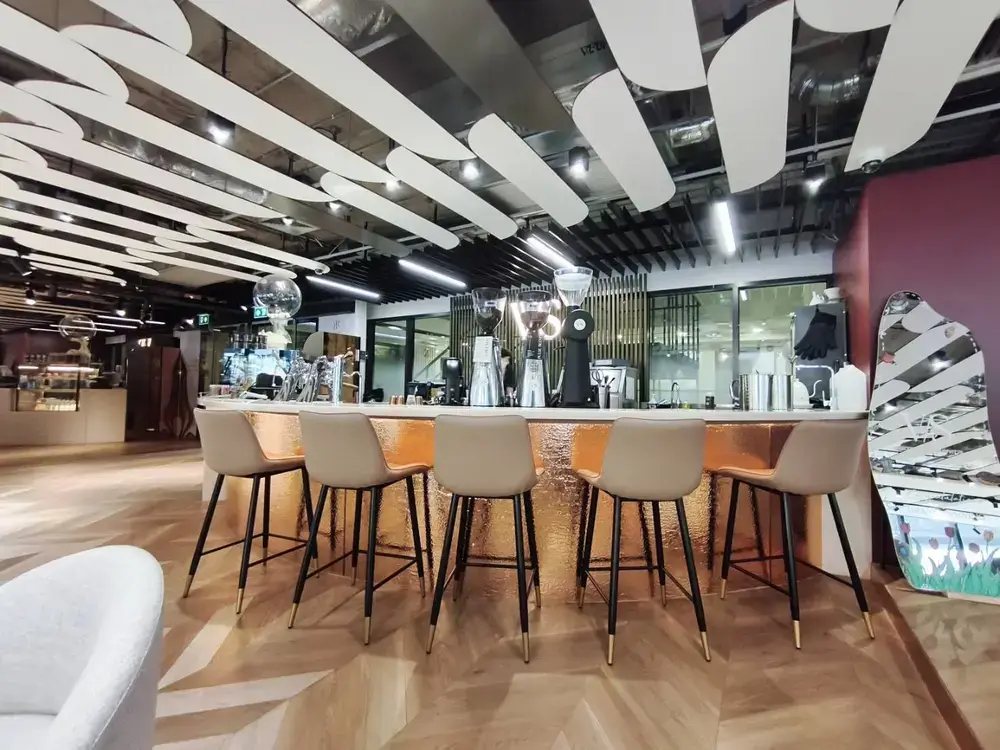 【アソーク作業カフェ穴場】V/S COFFEEのカウンター