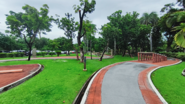 チャトチャック公園の行き方と見どころ｜市場前後に寄りやすい駅近公園