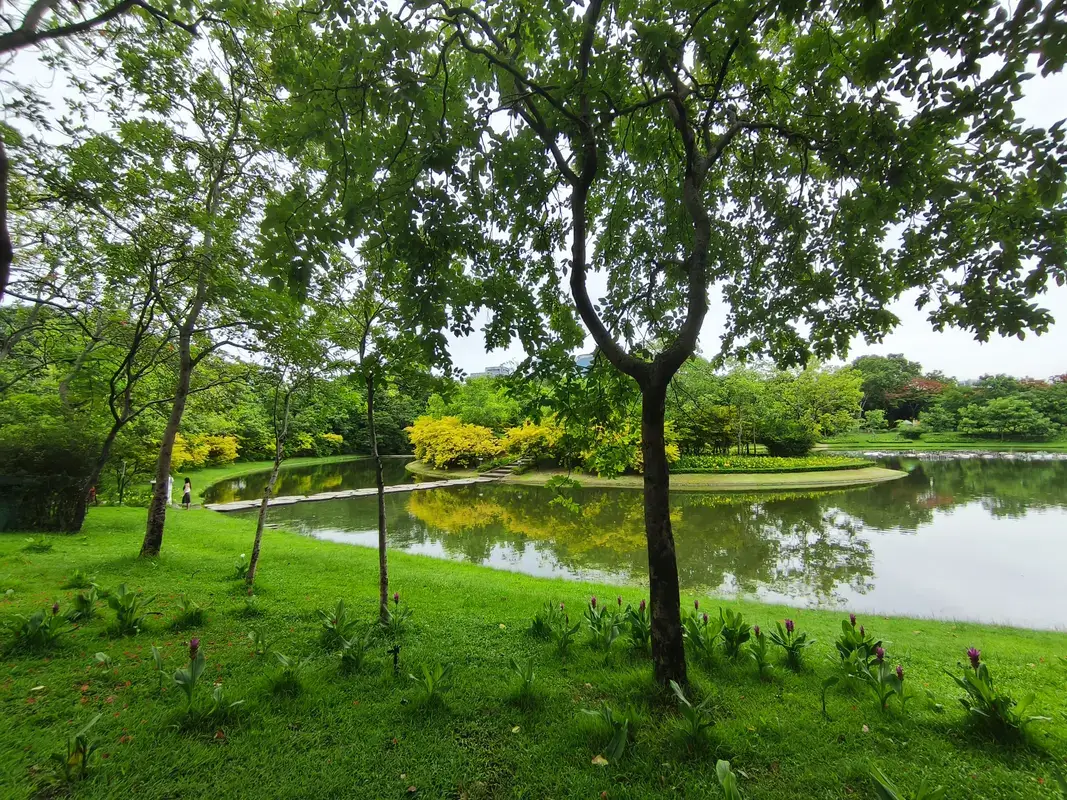 シリキット王妃公園の池