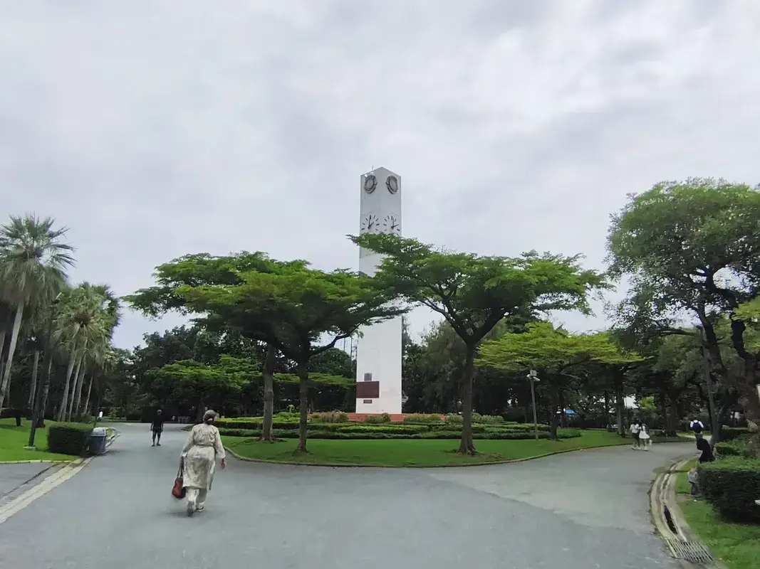 チャトチャック公園の時計台